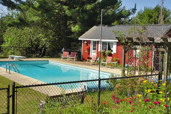 poolside guesthouse